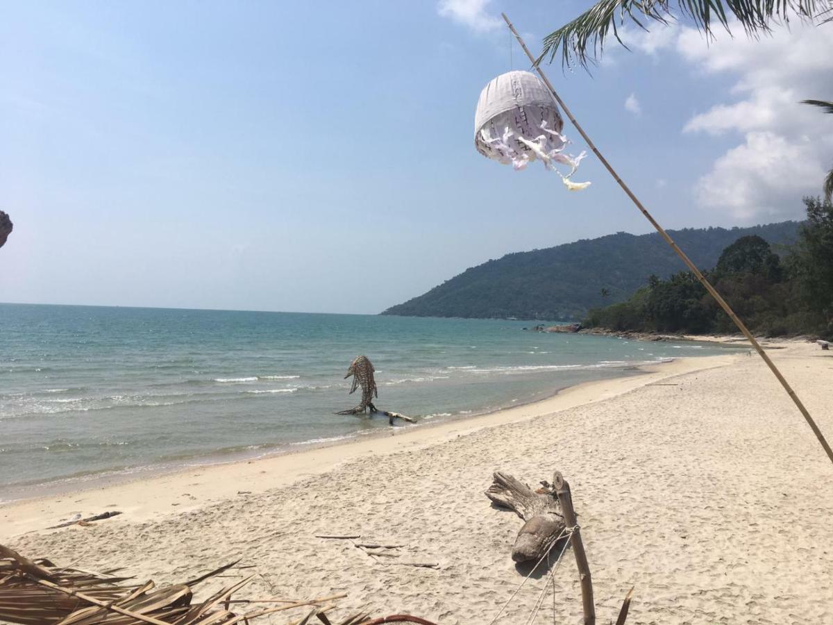Khanom Sea Breeze Apartment Екстериор снимка