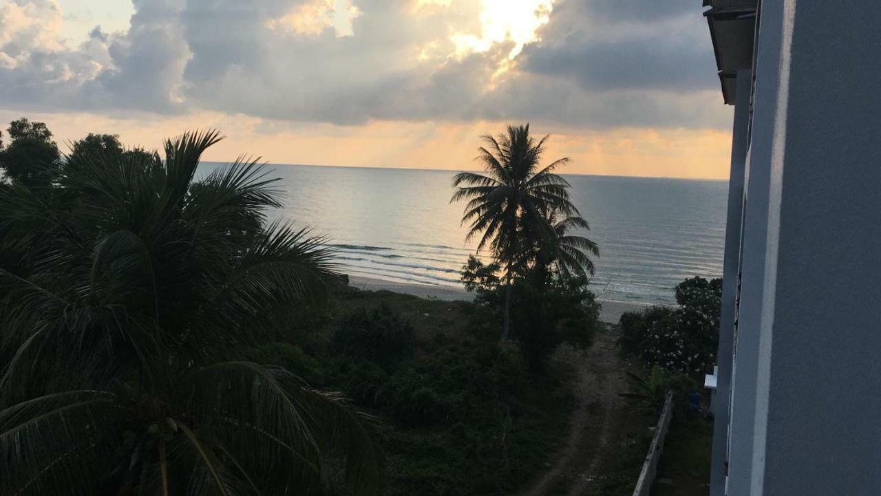 Khanom Sea Breeze Apartment Екстериор снимка