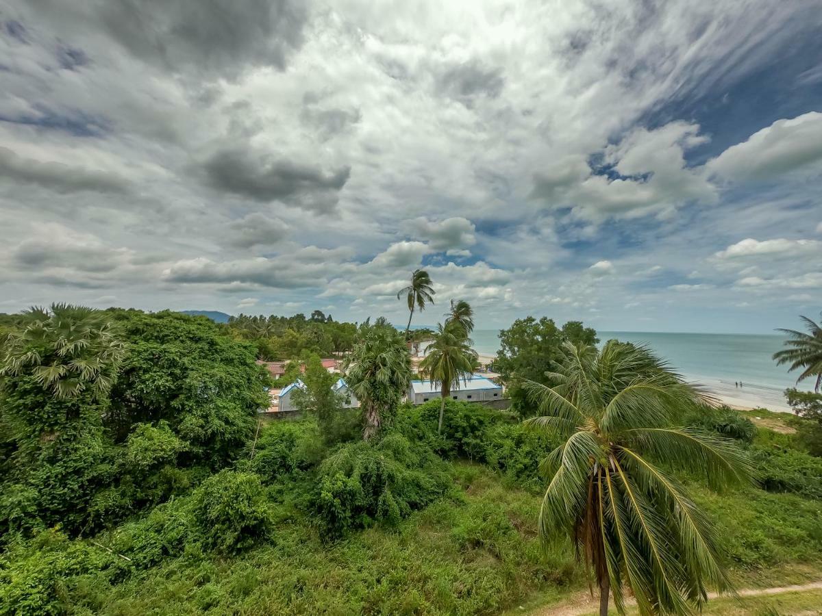 Khanom Sea Breeze Apartment Екстериор снимка