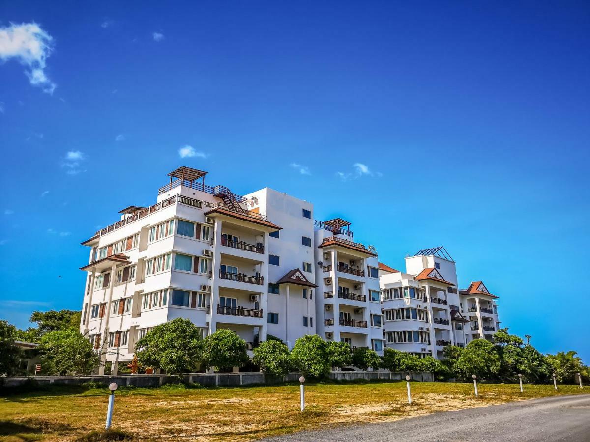 Khanom Sea Breeze Apartment Екстериор снимка